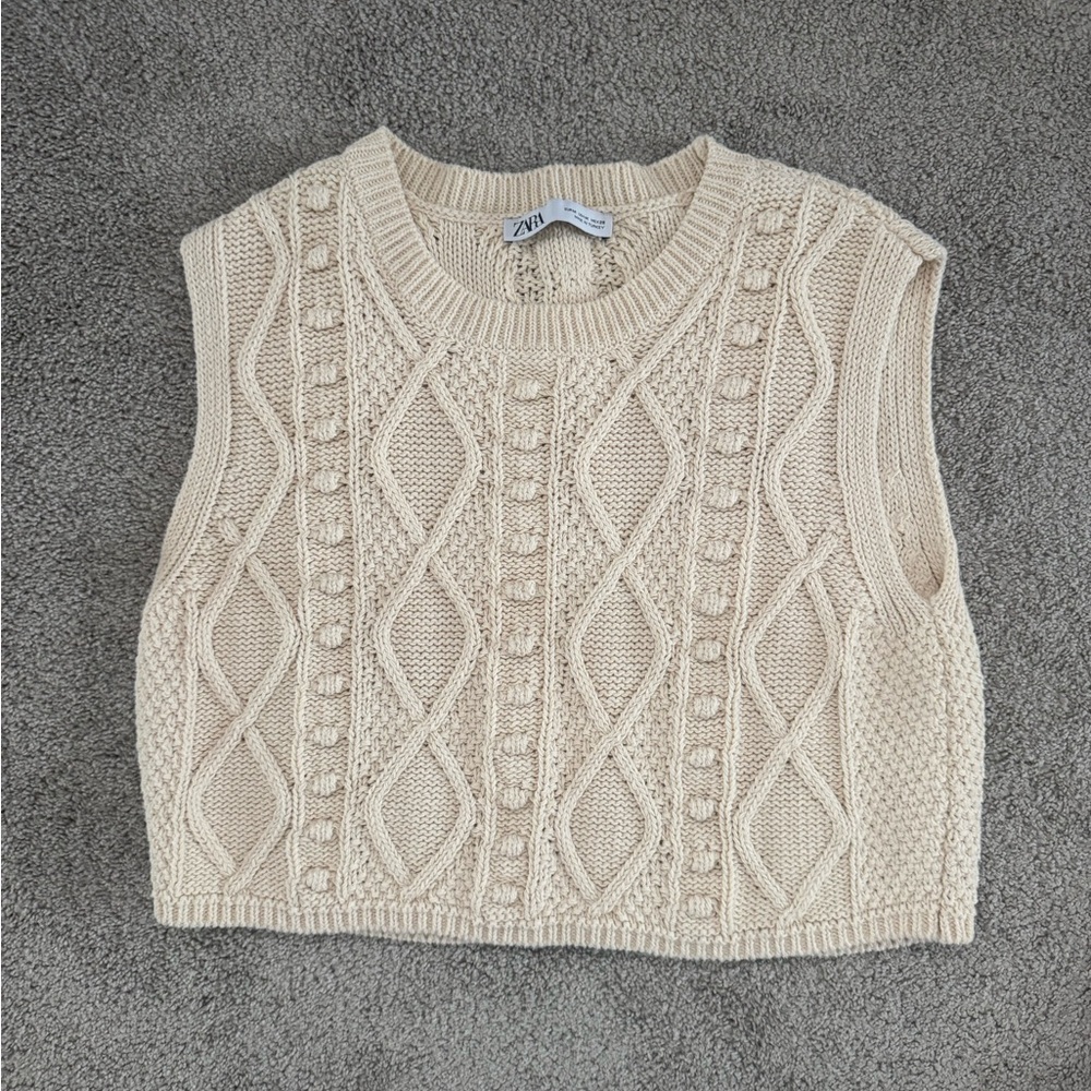 Zara Cream Cropped Cable Knit Sweater Vest